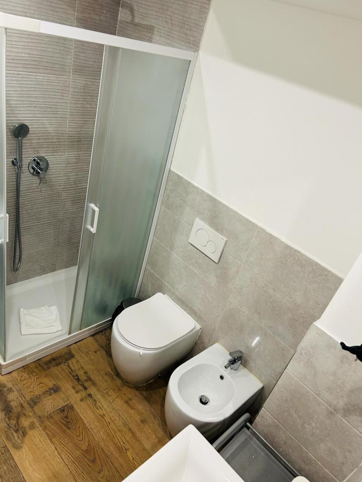 Easy Room Italy Milano Esterno foto