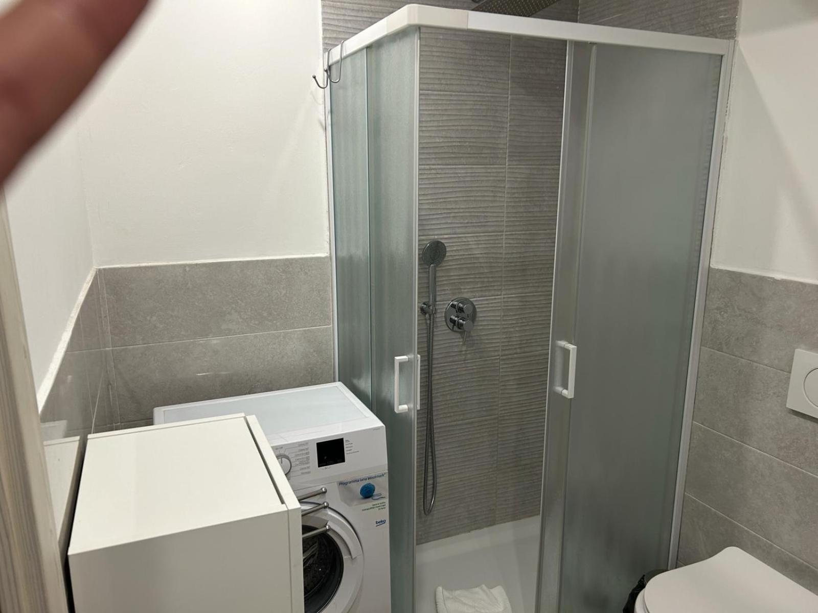 Easy Room Italy Milano Esterno foto
