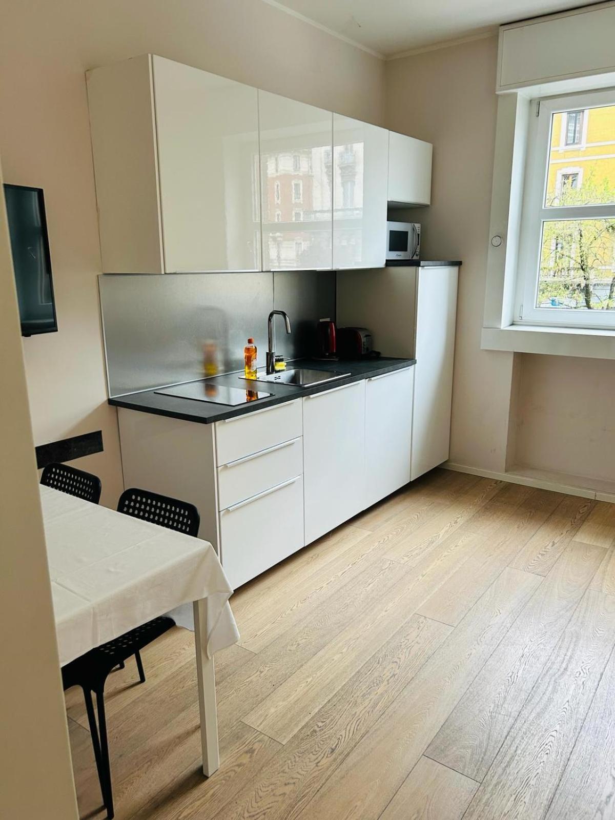 Easy Room Italy Milano Esterno foto